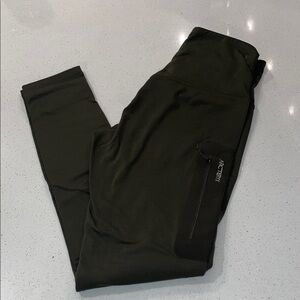 Arc'teryx Dark Green base layer Leggings